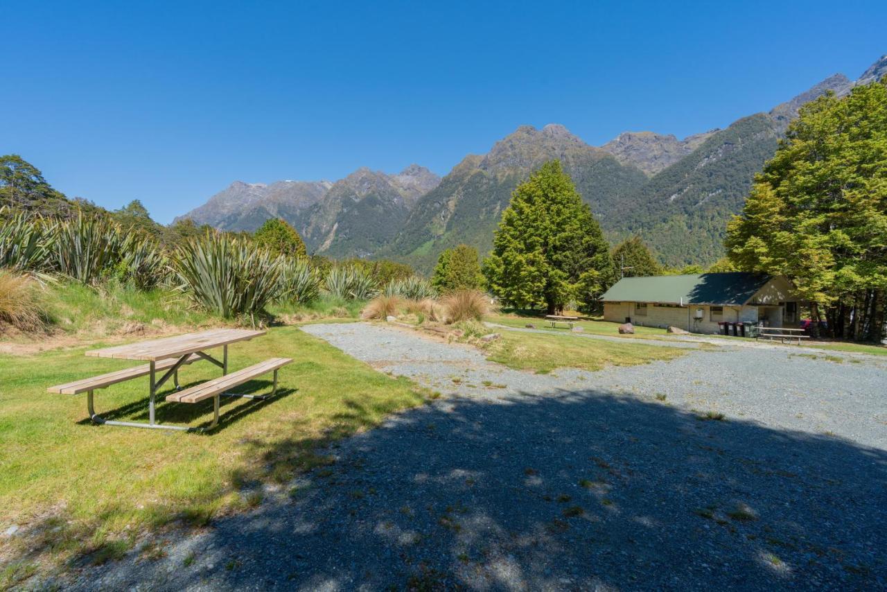 Eglinton Valley Camp Te Anau Downs Buitenkant foto